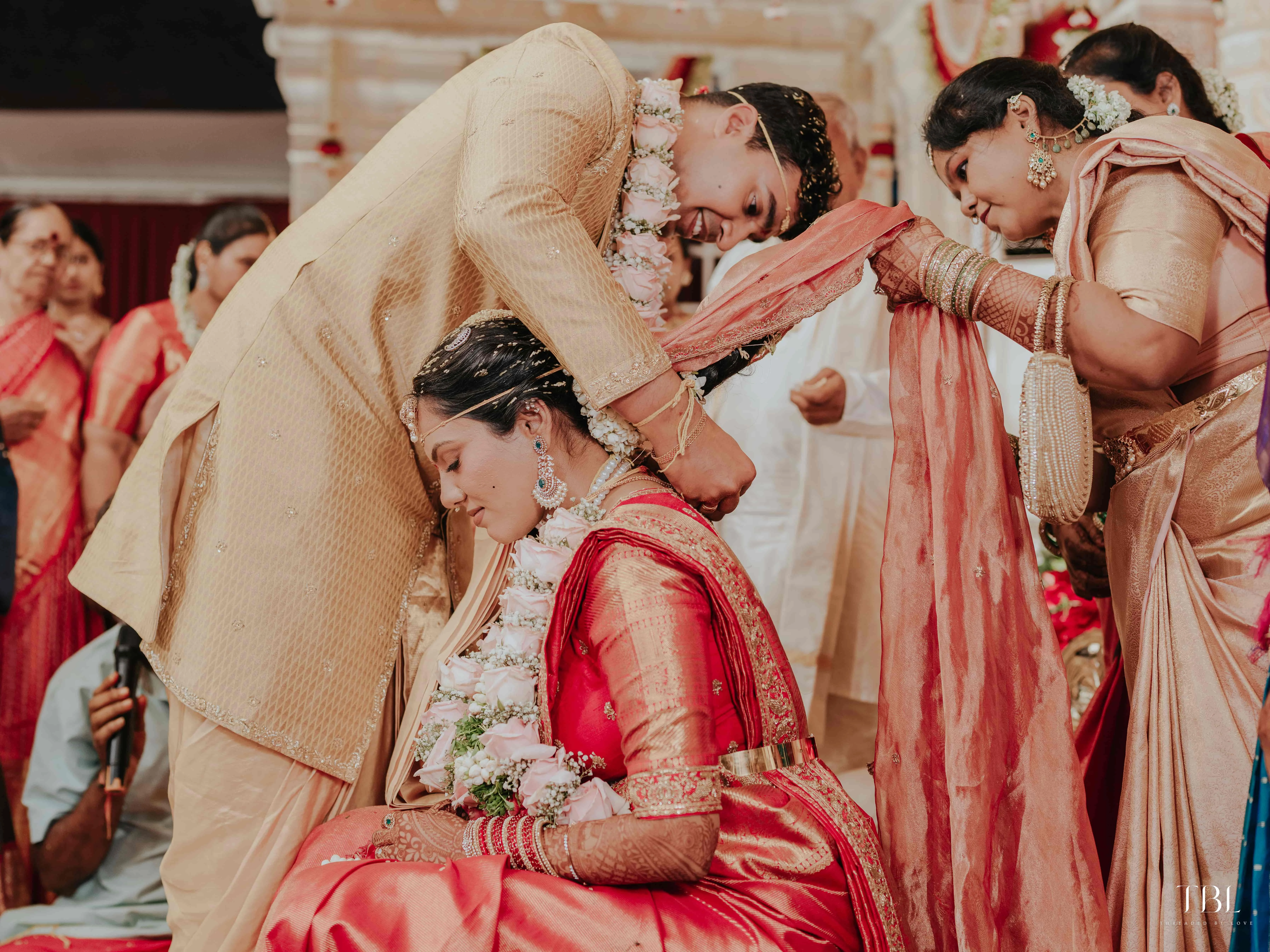 Deeksha and Praneet during the mangalsutra dharanam ceremony